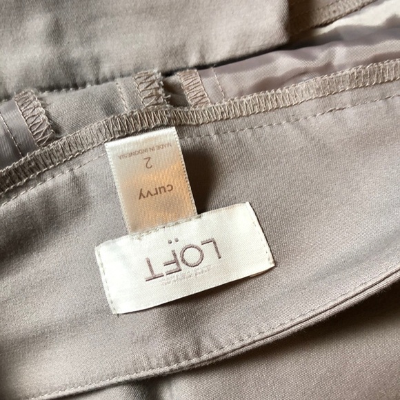 NWOT Ann Taylor Loft size 2 taupe, beige/grey - Picture 6 of 8